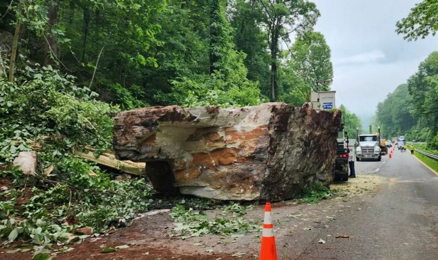 Boulder blocking one lane on Route 19 in Washington County