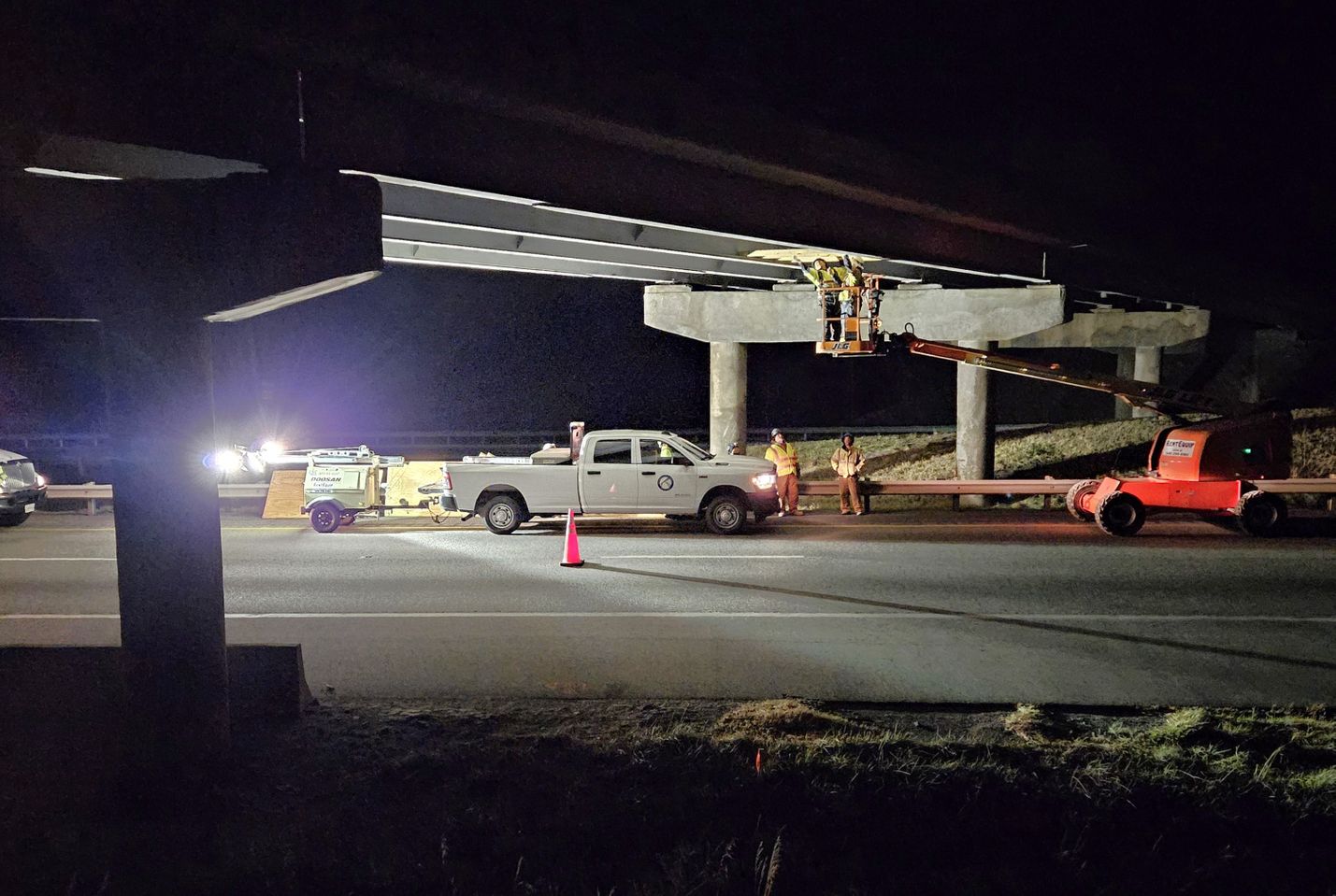 Nighttime work on Route 635 overpass bridge