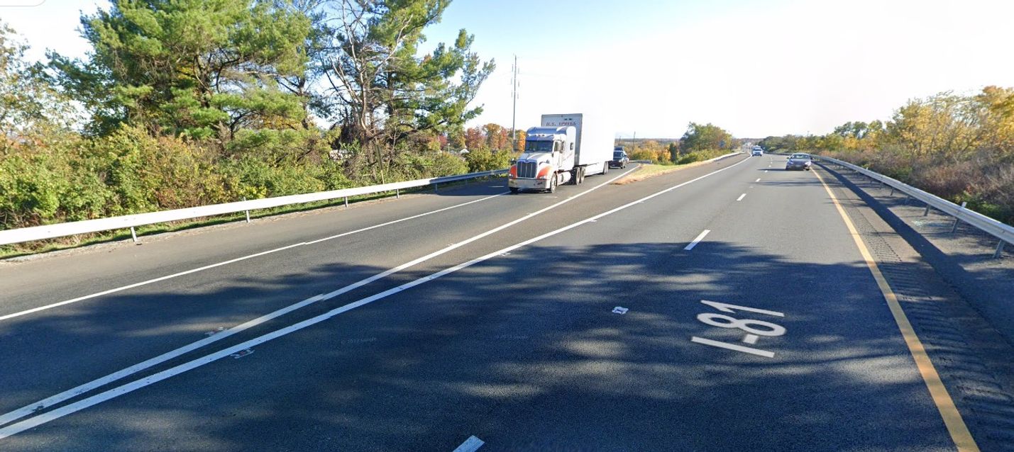 Google Streetview screencap showing traffic on I-81 merging from ramp