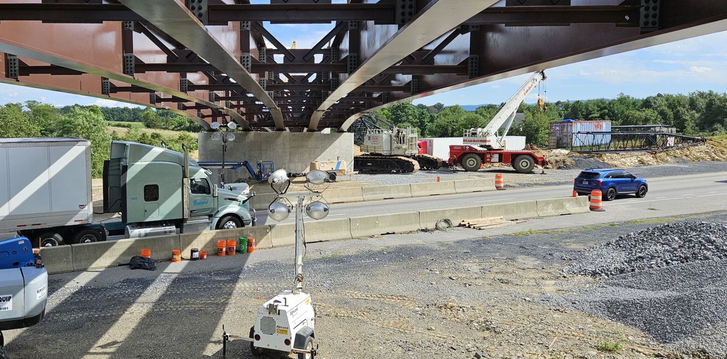 Interstate traffic under bridge construction project